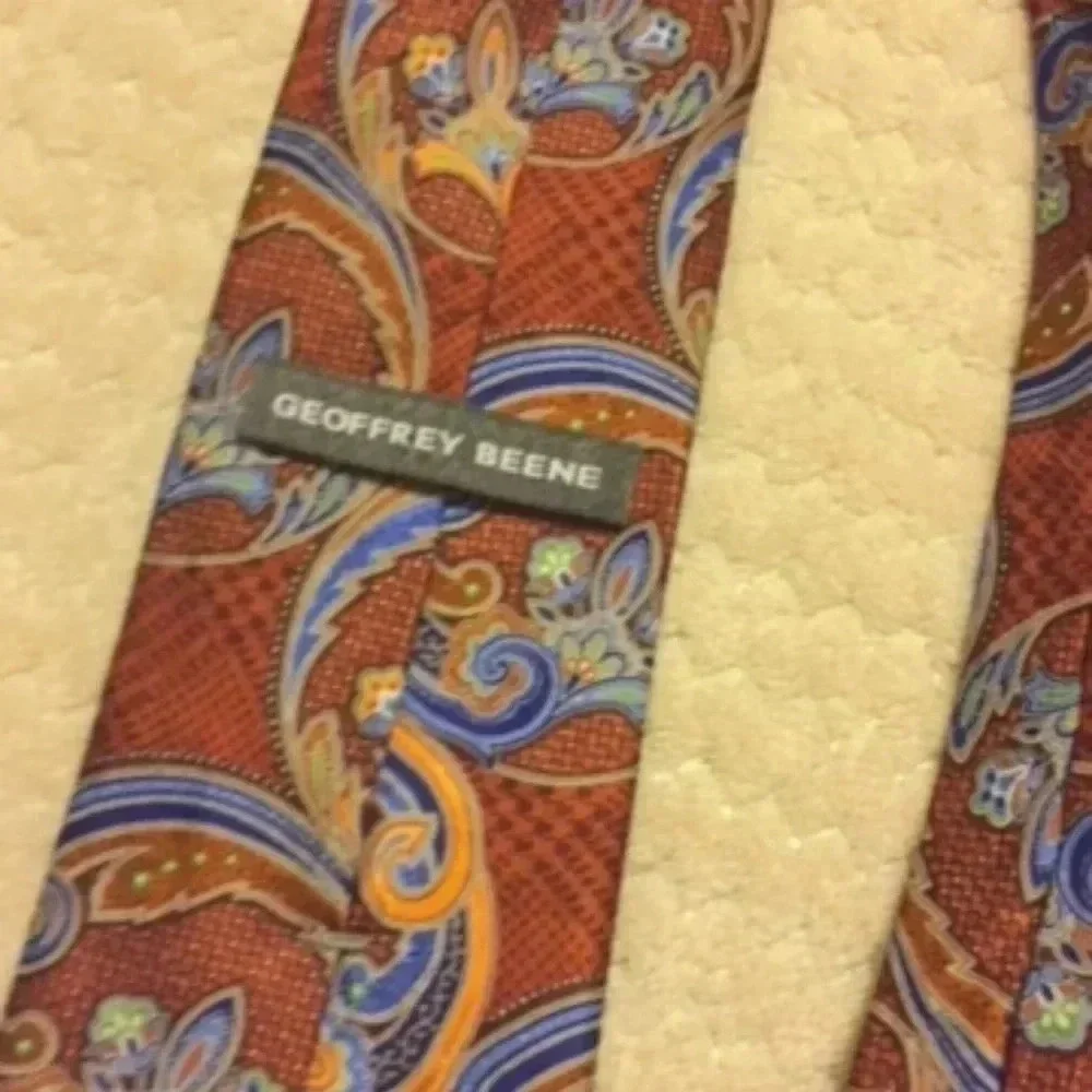 Geoffrey Beene Mens Silk Tie